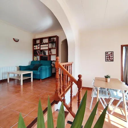 Apartamento Casa Con Fantásticas Vistas Y Jardín *